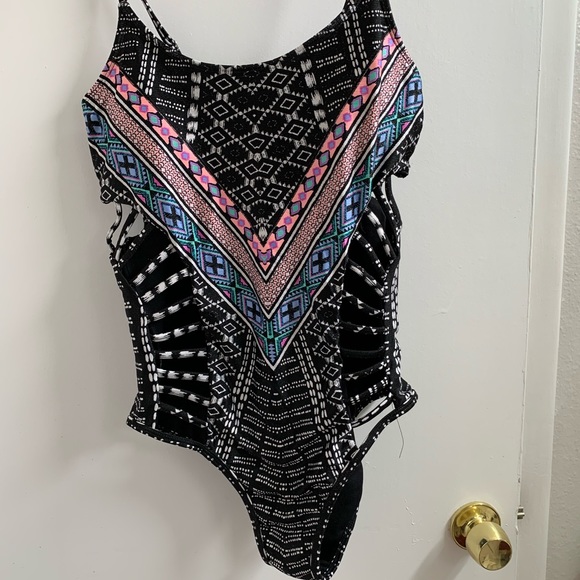 No Boundaries Other - Swimming